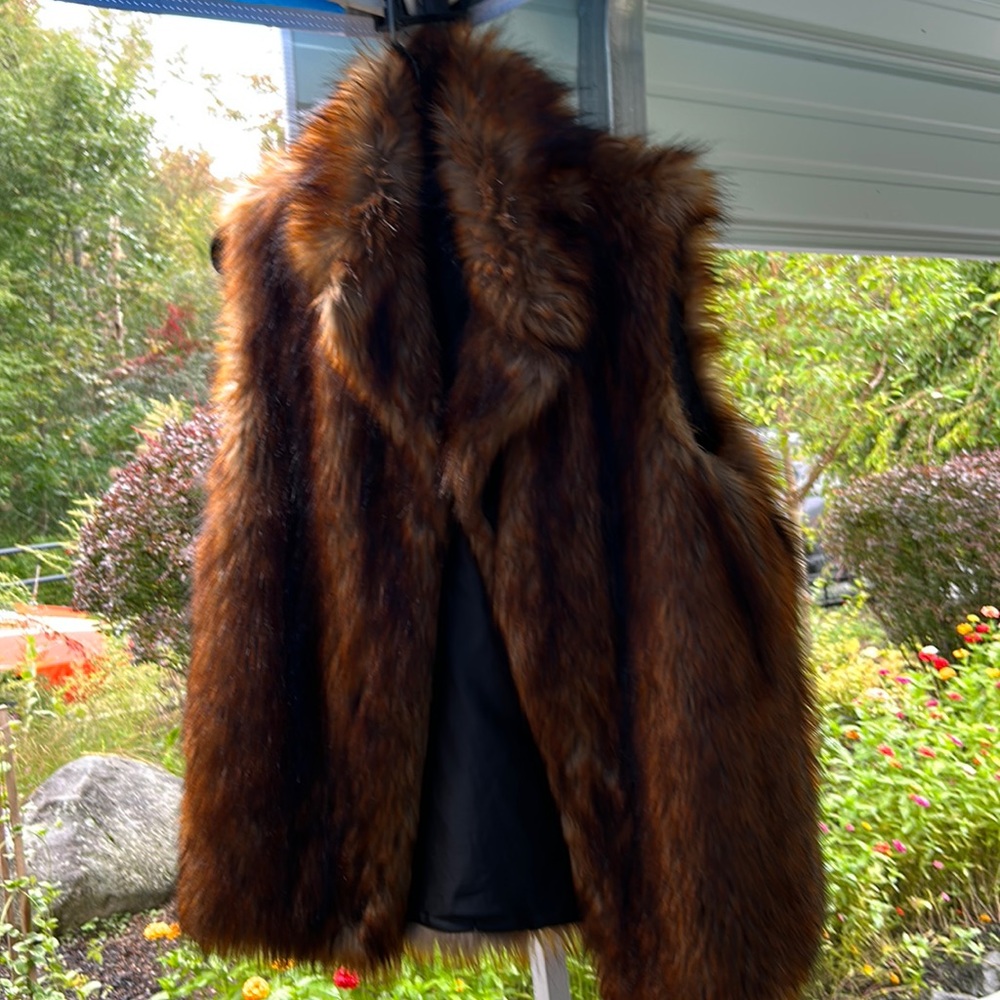 TOPSHOP Fur Vest
